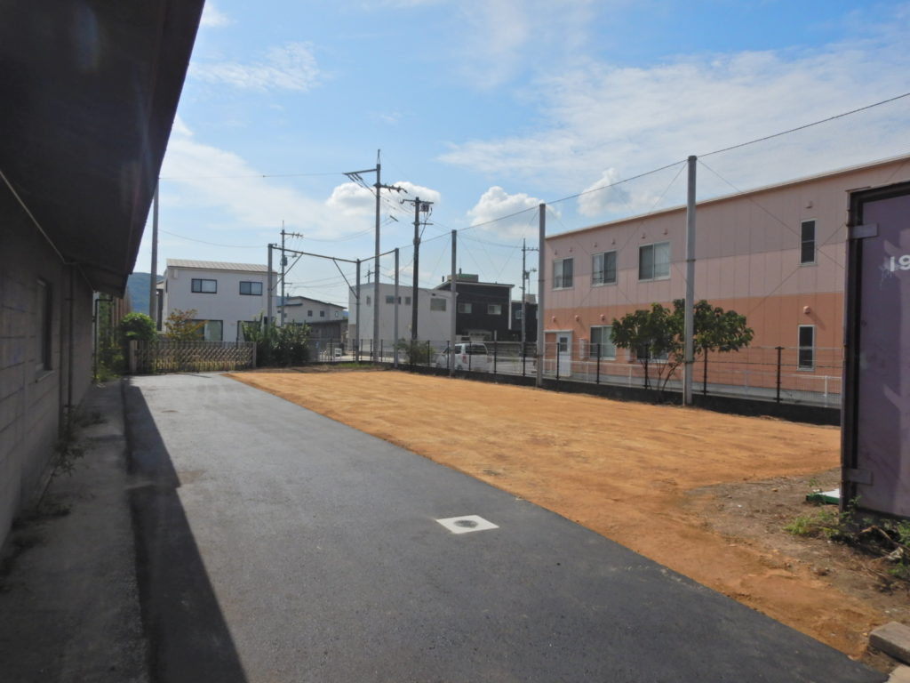 某中学校浄化槽ほか解体工事画像