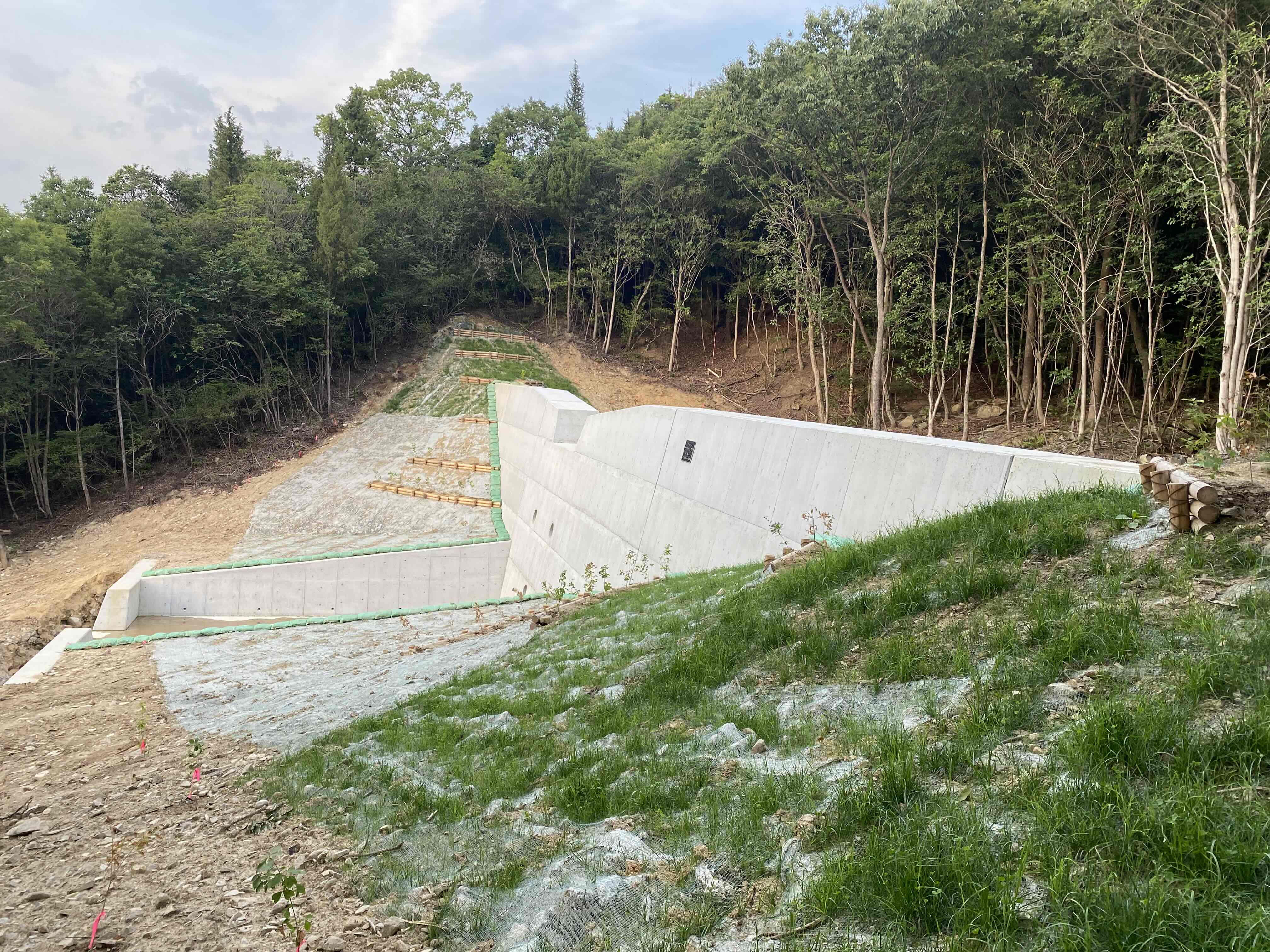 緊急予防治山事業　木見地区　渓間工　その1画像